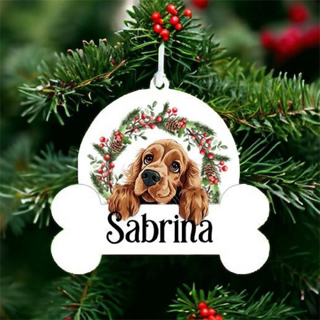 Personalised Christmas Bauble with English Cocker Spaniel sat in a wreath